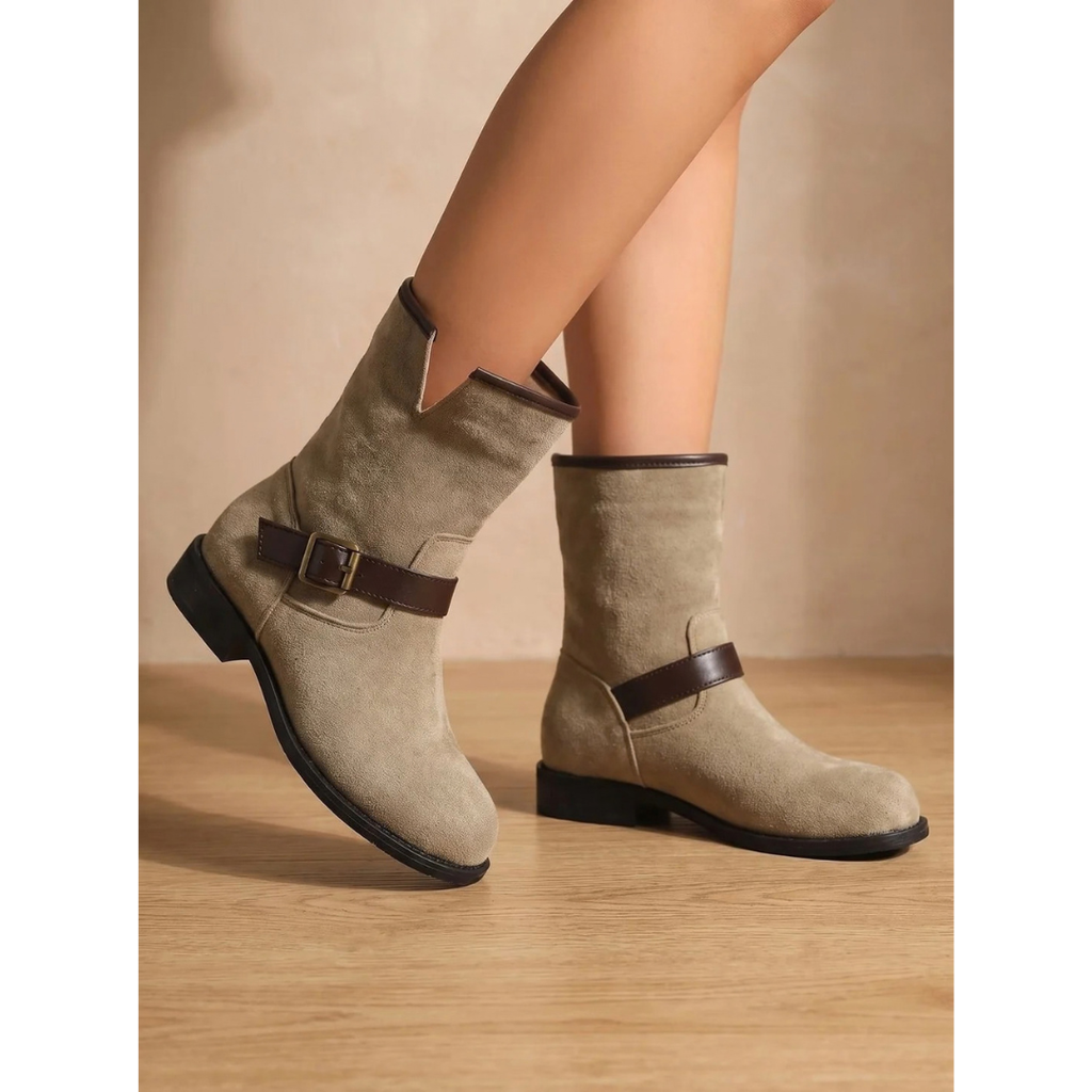 Clara | Damen Stiefeletten mit Schnalle und Absatz