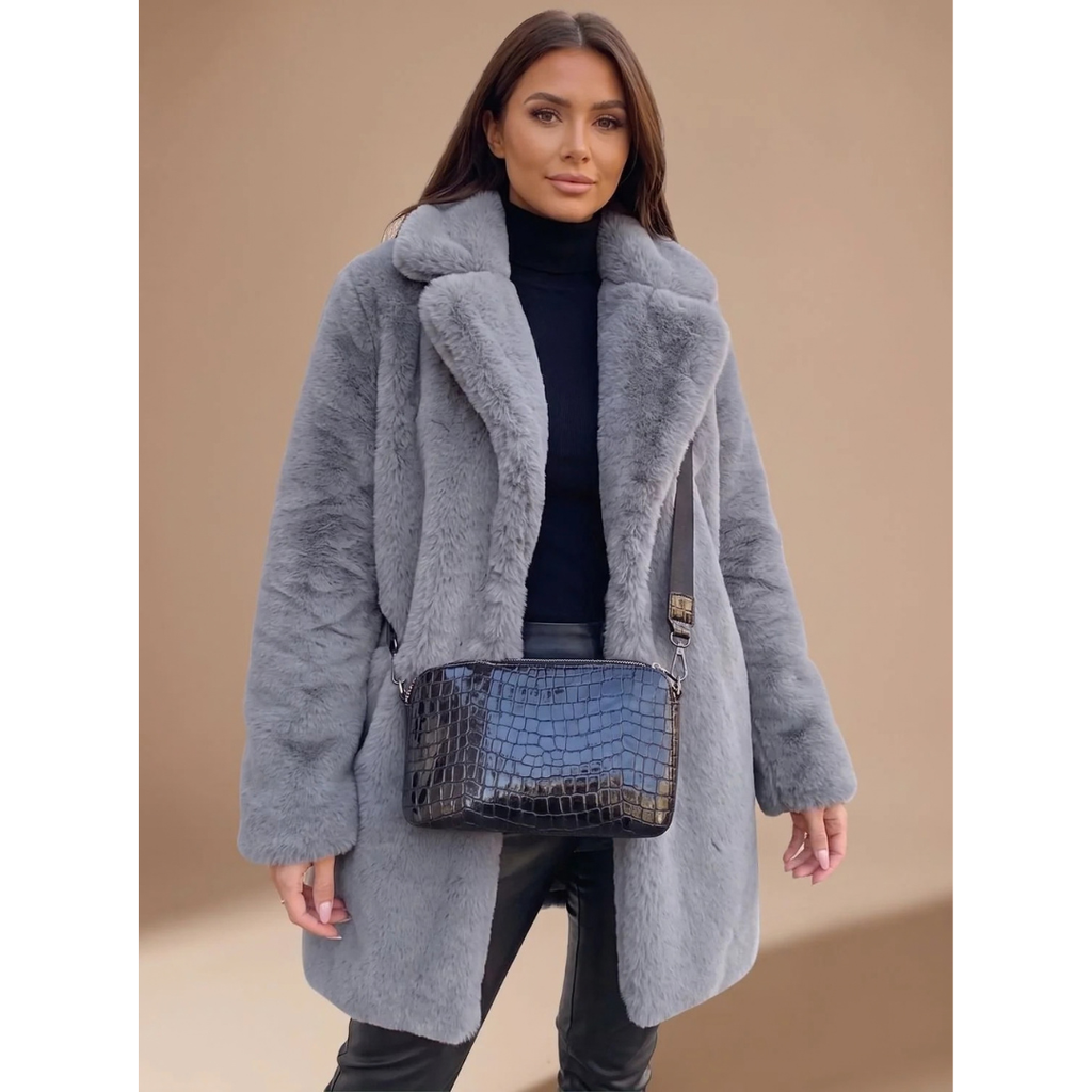 Dorothea | Damen Winterjacke mit Teddy Design und langem Stil