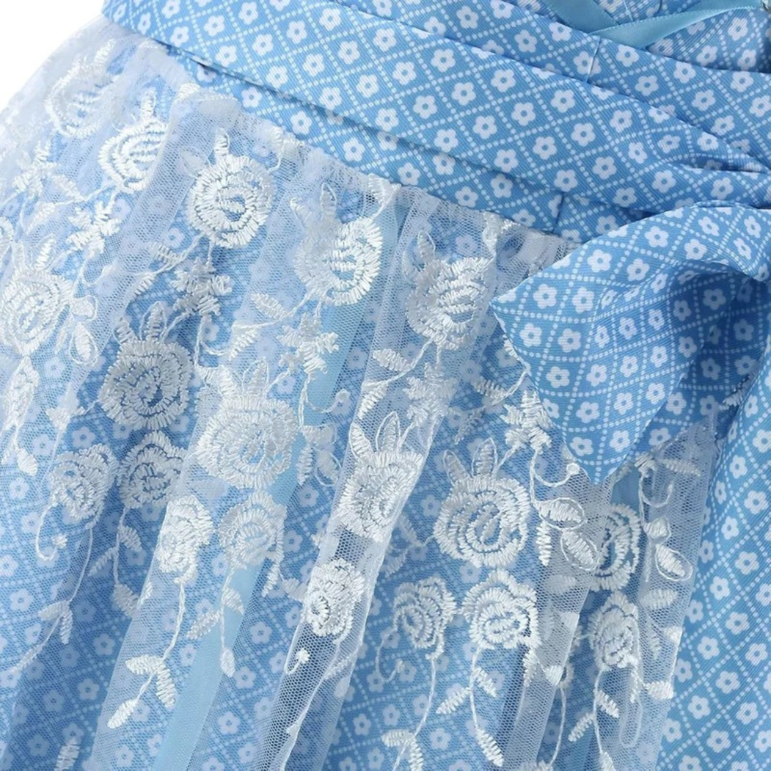 Emilia | Damen Blaues Oktoberfest Dirndl Im Landhausstil