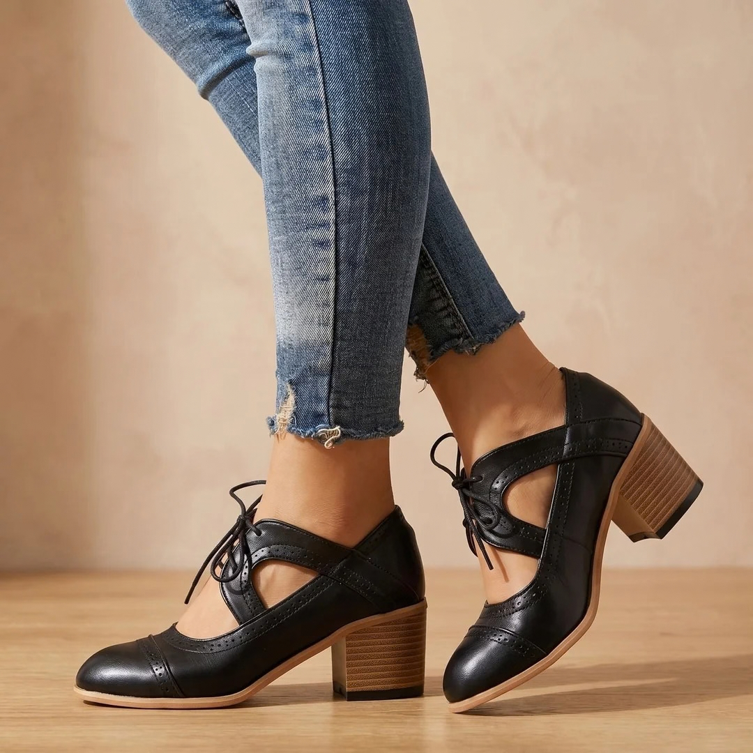 Hanna | Damen Orthopädische Pumps mit Absatz und Brogue Design