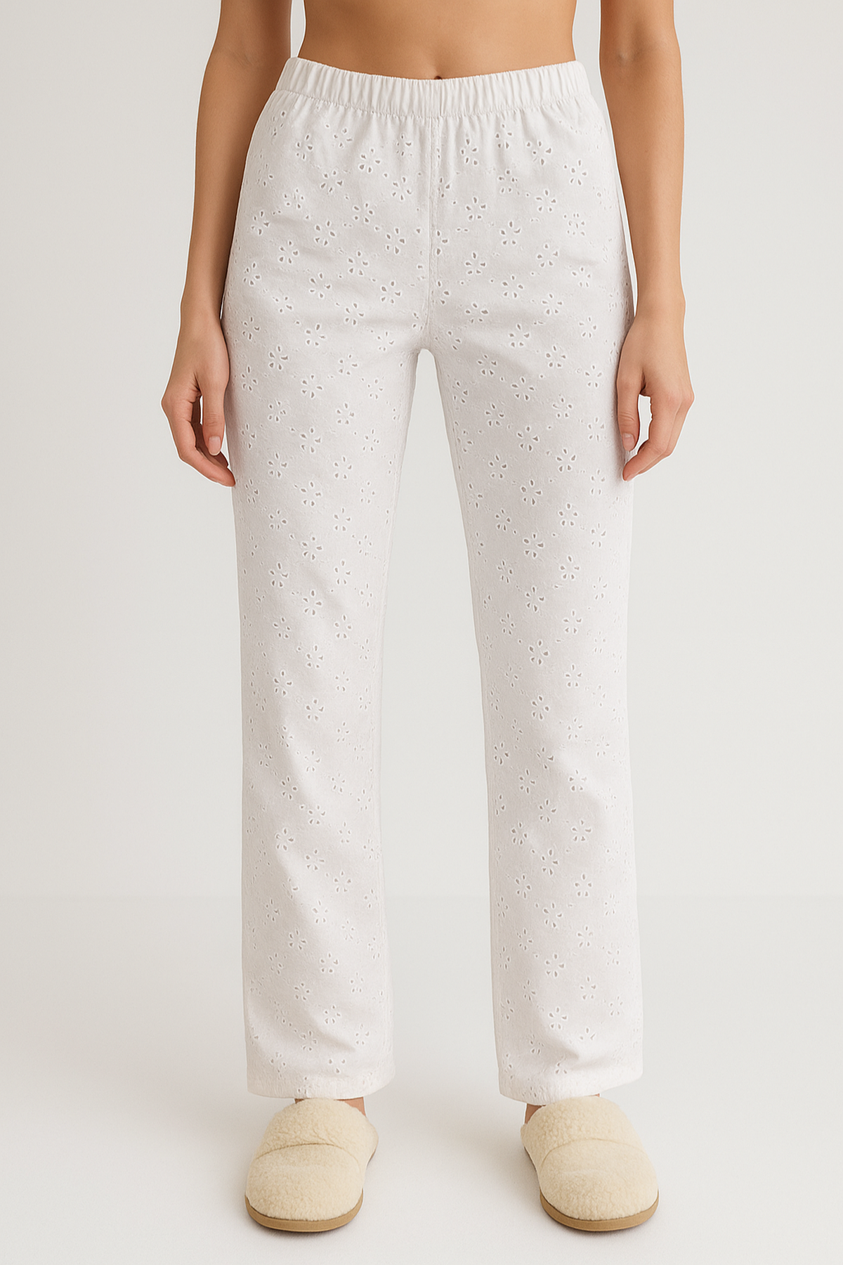 Weite Damenhose – Stilvolle Stickdetails & Bequeme Passform