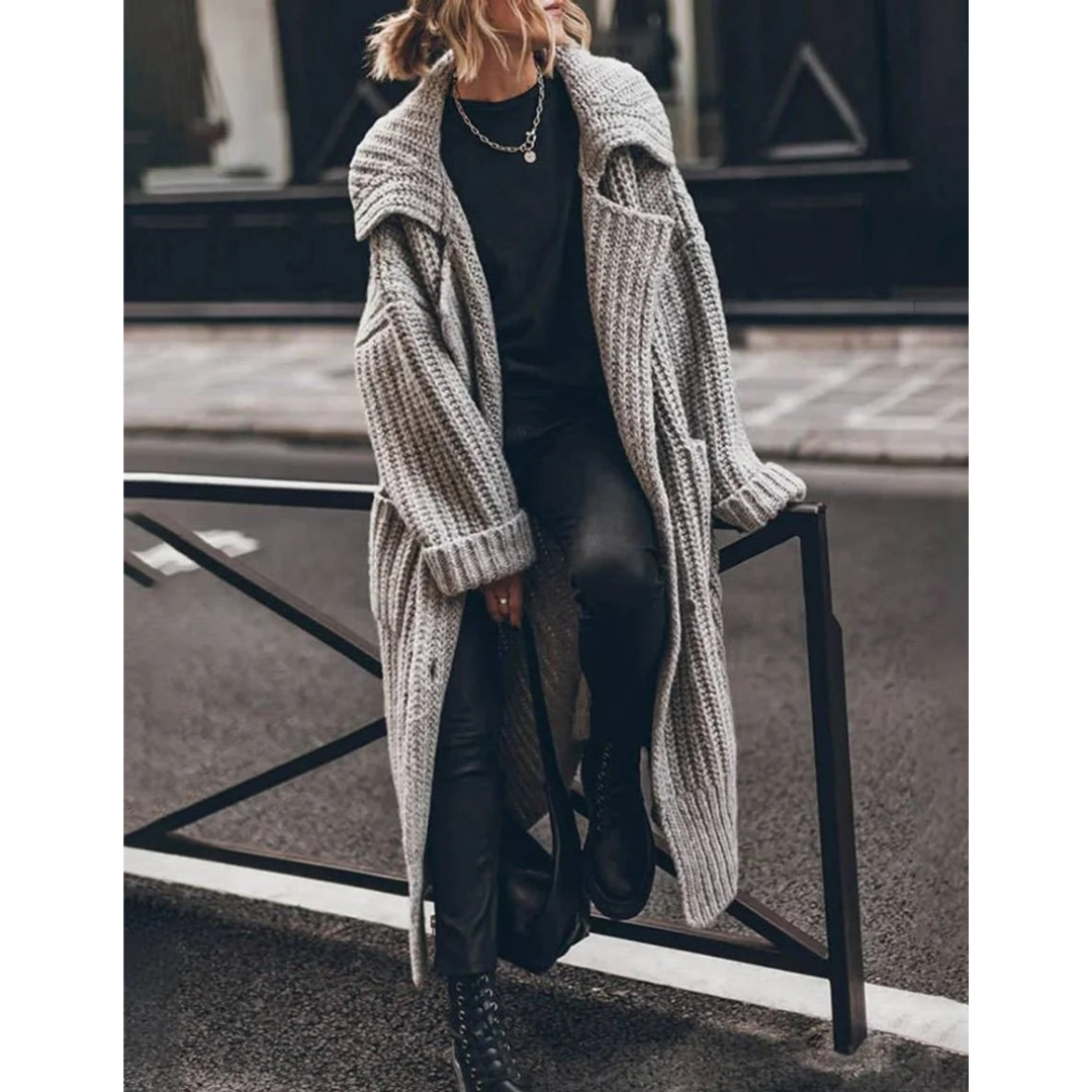 Adelheid | Damen Warme Oversize Strickjacke mit Revers