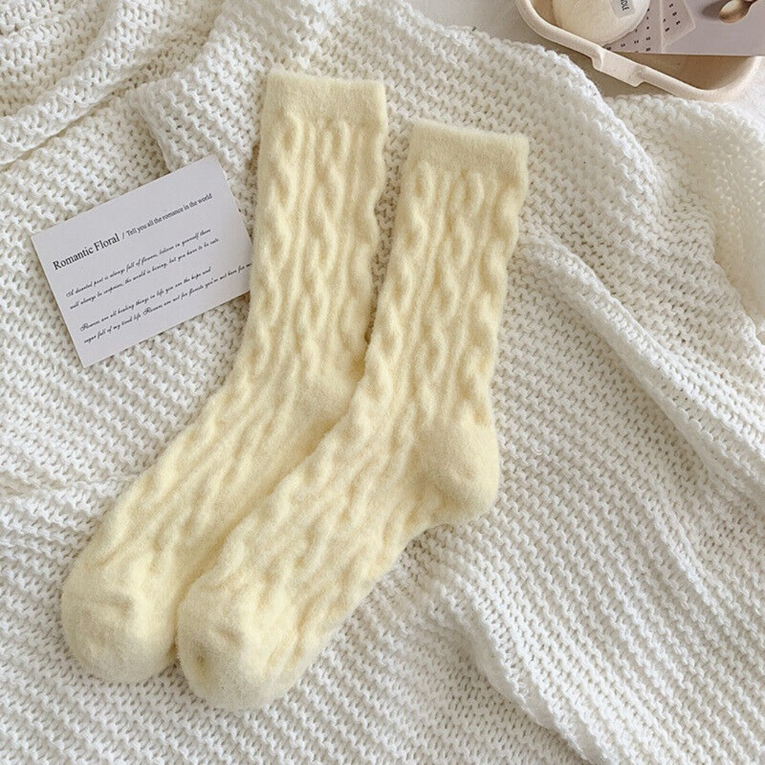Amalia | Damen Trachtensocken mit Zopf design