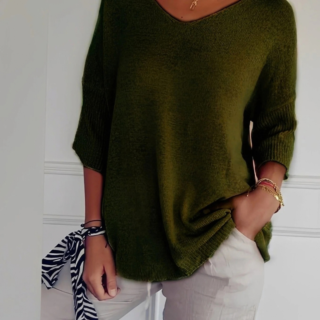 Bernadette | Damen Pullover mit V Ausschnitt und schlichtem Design