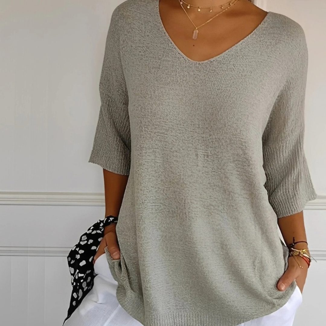 Bernadette | Damen Pullover mit V Ausschnitt und schlichtem Design