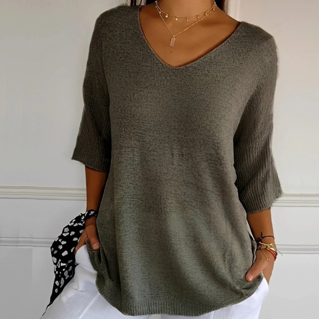 Bernadette | Damen Pullover mit V Ausschnitt und schlichtem Design