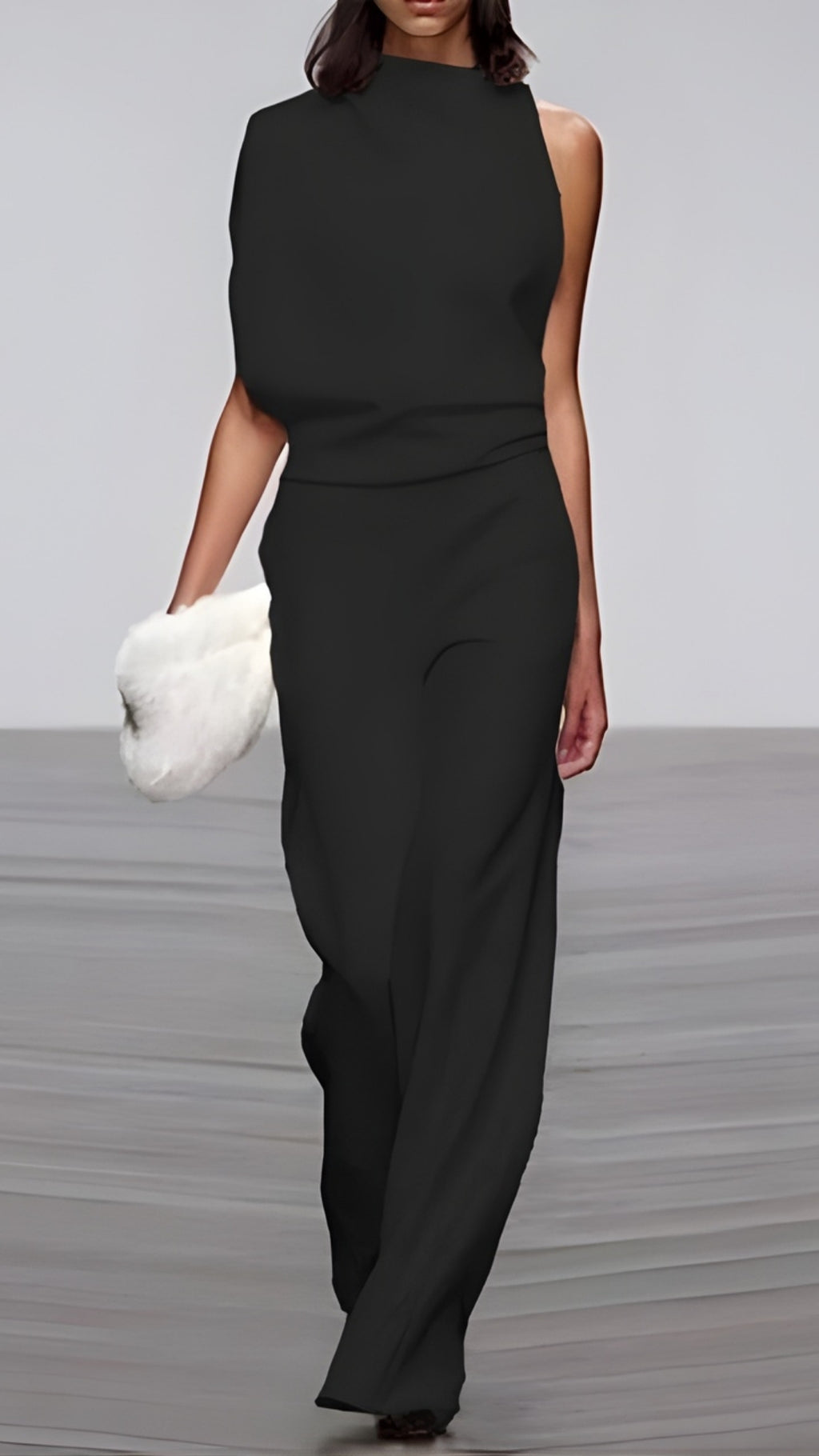 Damen Jumpsuit elegant geschnitten – Geeignet auch für eine Hochzeit