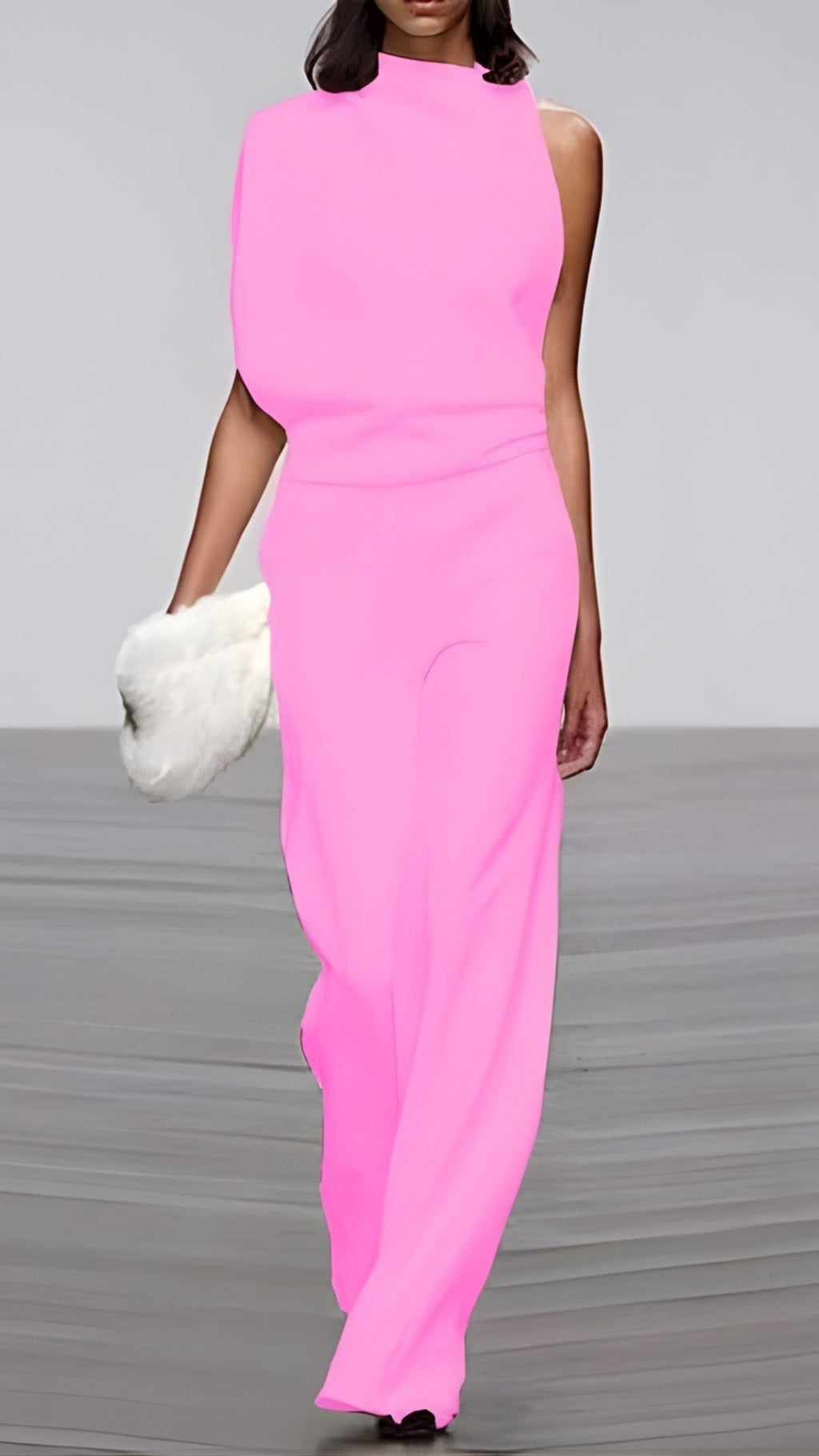 Damen Jumpsuit elegant geschnitten – Geeignet auch für eine Hochzeit