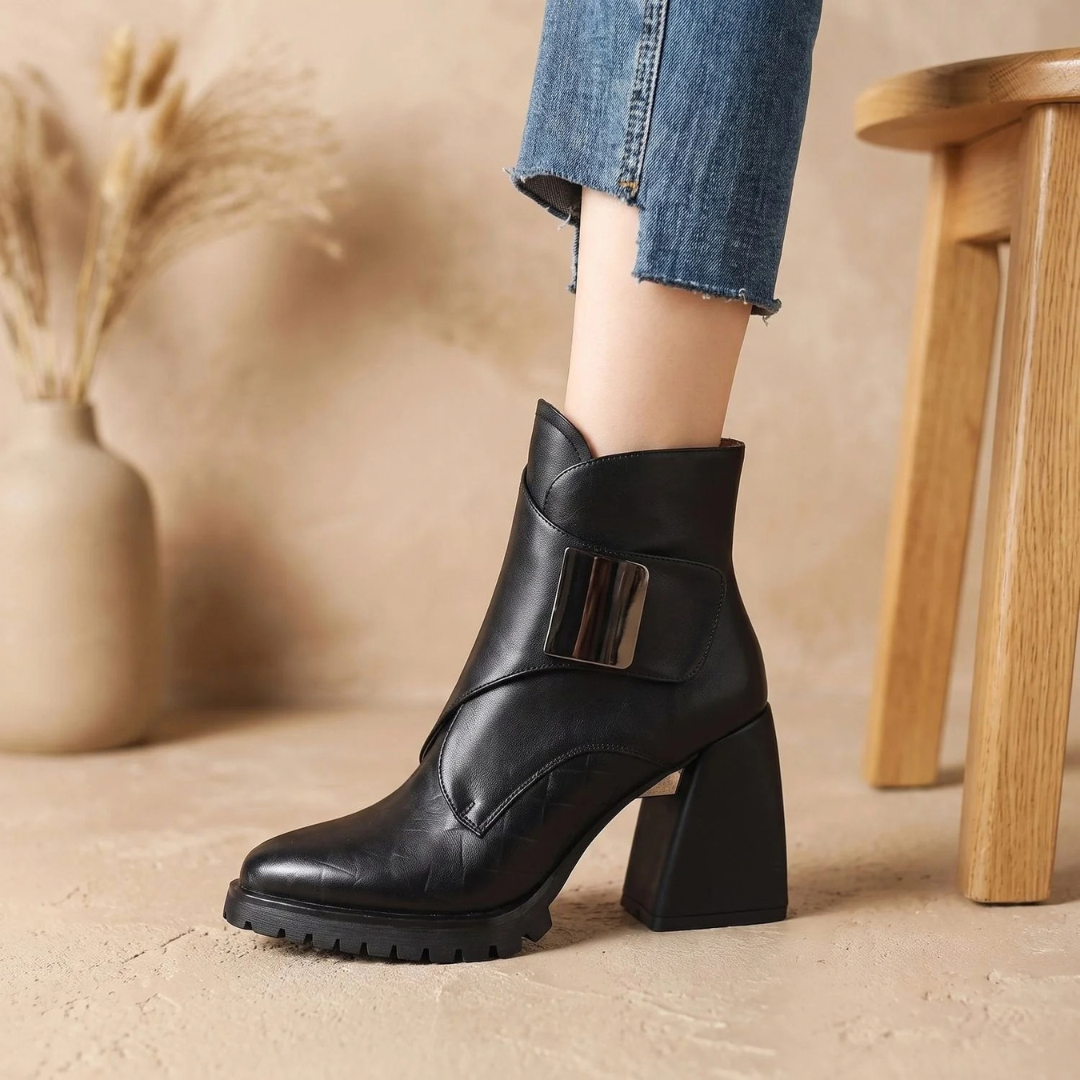 Doris | Damen Orthopädische Stiefeletten mit Schnalle und Absatz