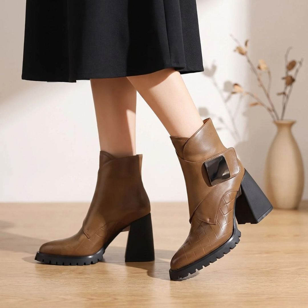Doris | Damen Orthopädische Stiefeletten mit Schnalle und Absatz
