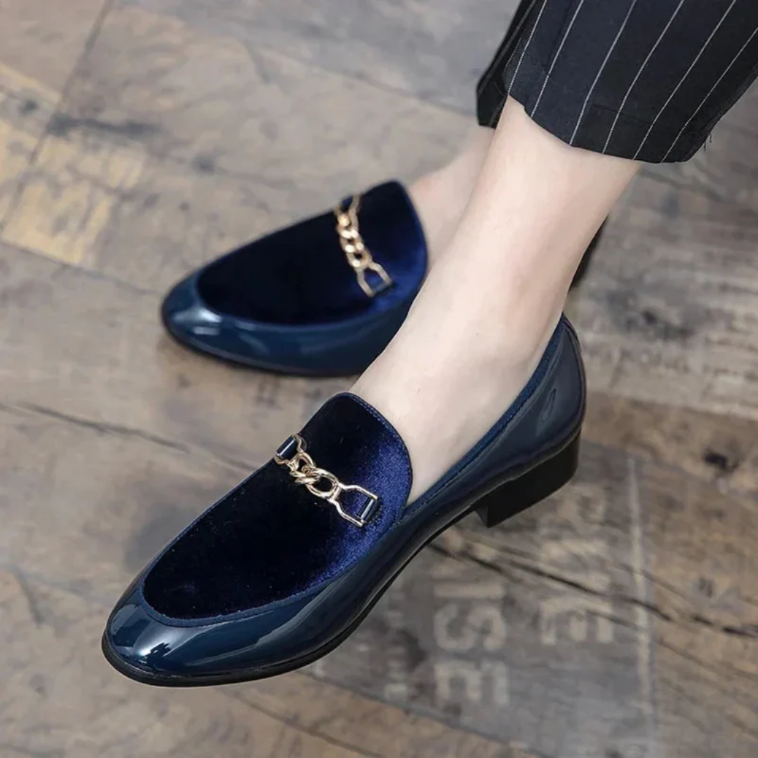 Elsa | Damen Klassische Slip-On Schuhe Loafer mit Kette