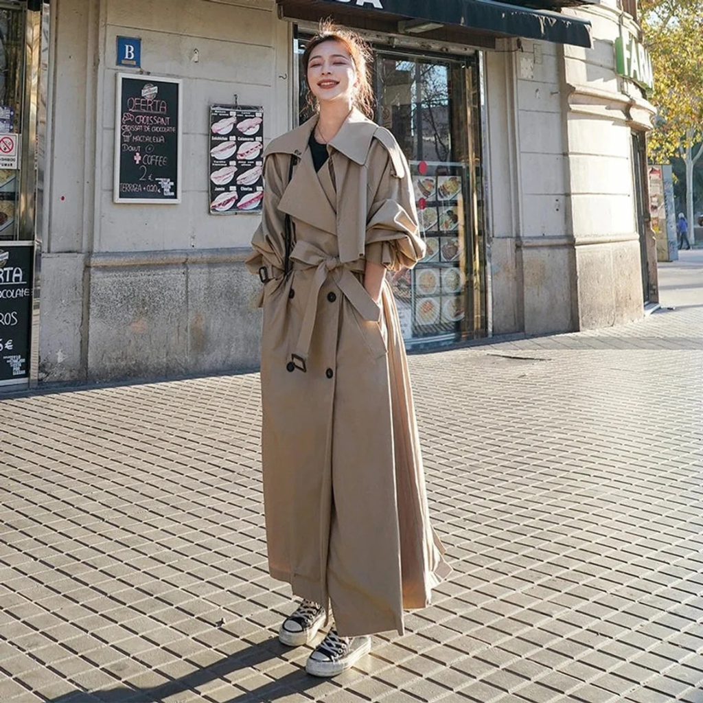 Emilia | Damen Moderne Maxi Trench Coat mit Gürtel