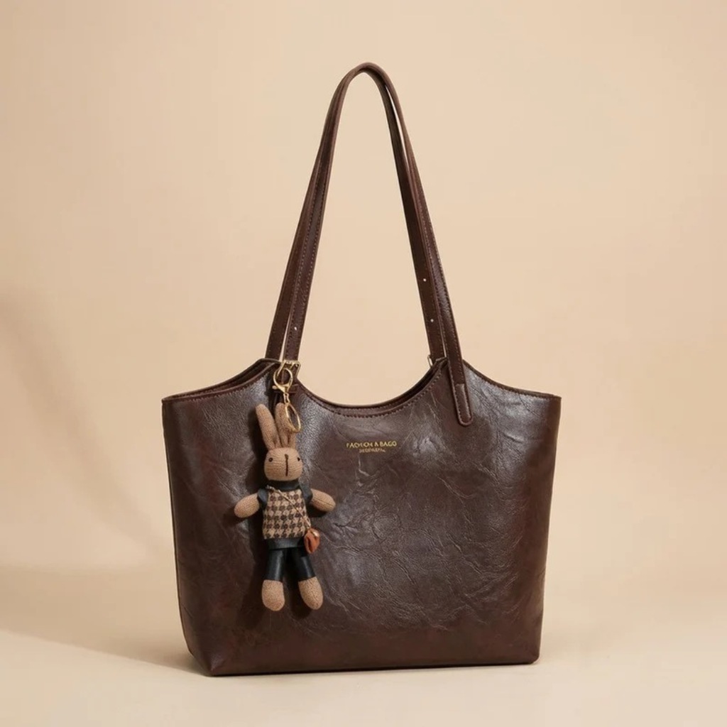 Enna | Damen Vegane Leder Tote Bag Mit Plüsch Anhänger