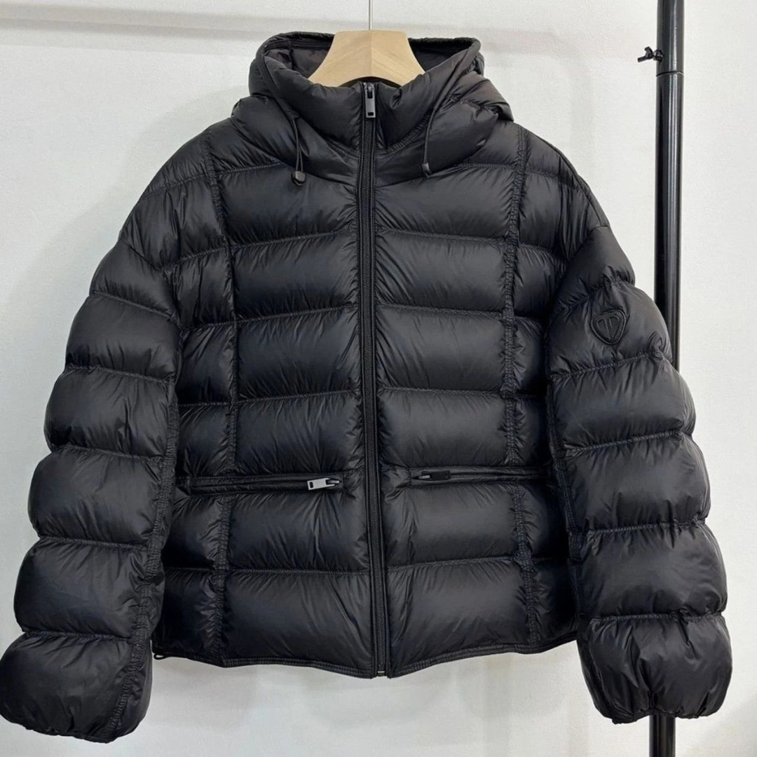 Freya | Damen Kurze Steppjacke mit Kapuze und Reißverschluss