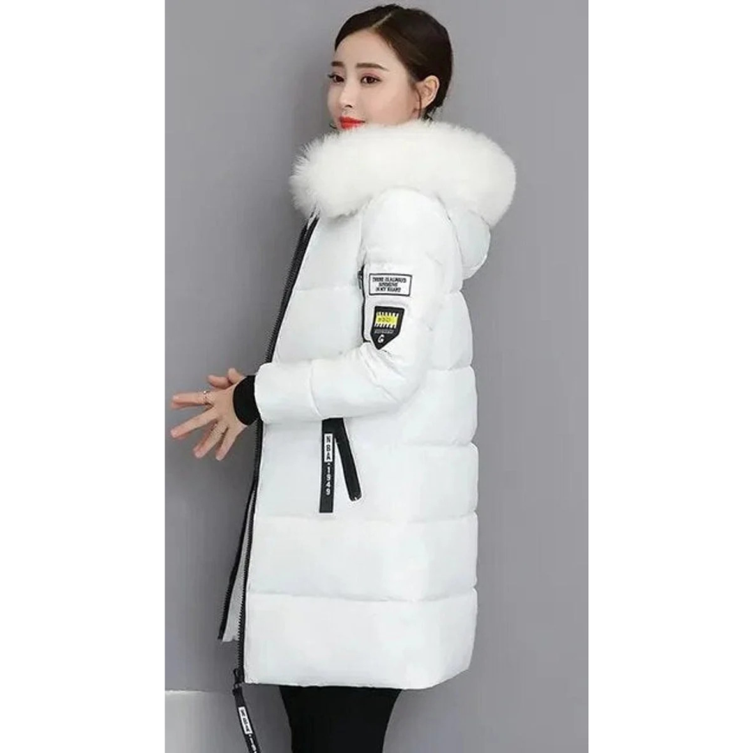 Gertrud | Damen Winterjacke Lang mit Kapuze und Reißverschluss, Komfort Parka mit Taschen