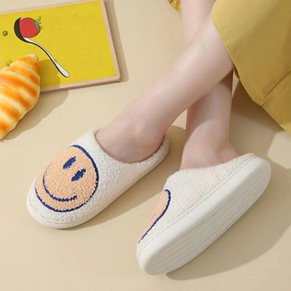 Hausschuhe mit Smiley-Design – Gepolsterte Hausschuhe für Zuhause