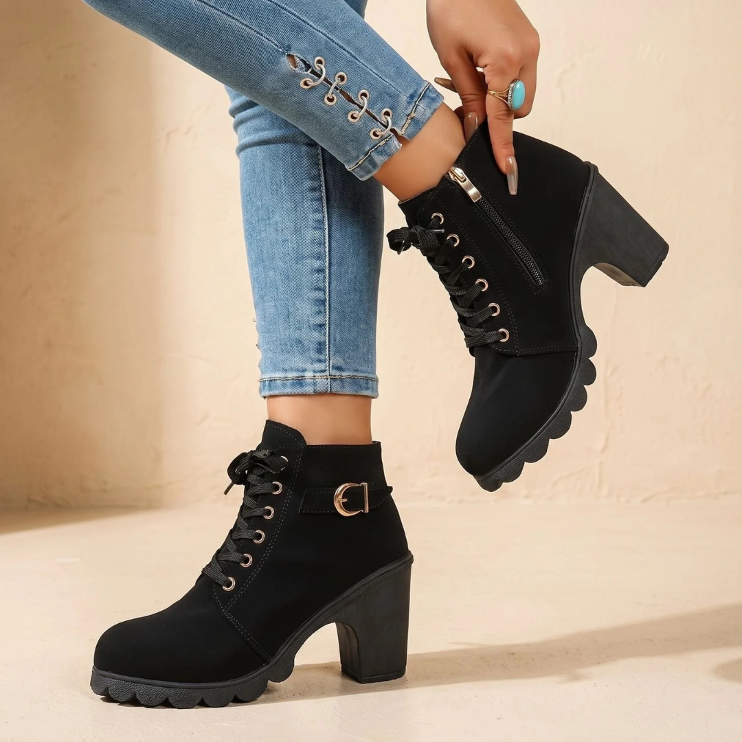 Irina | Damen Orthopädische Stiefeletten mit Schnallen und Absatz