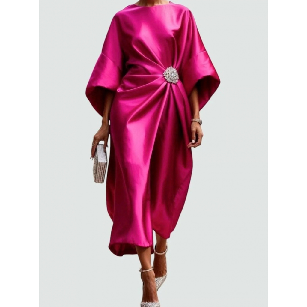Jacqueline | Damen Abendkleid mit Falten Design und Brosche