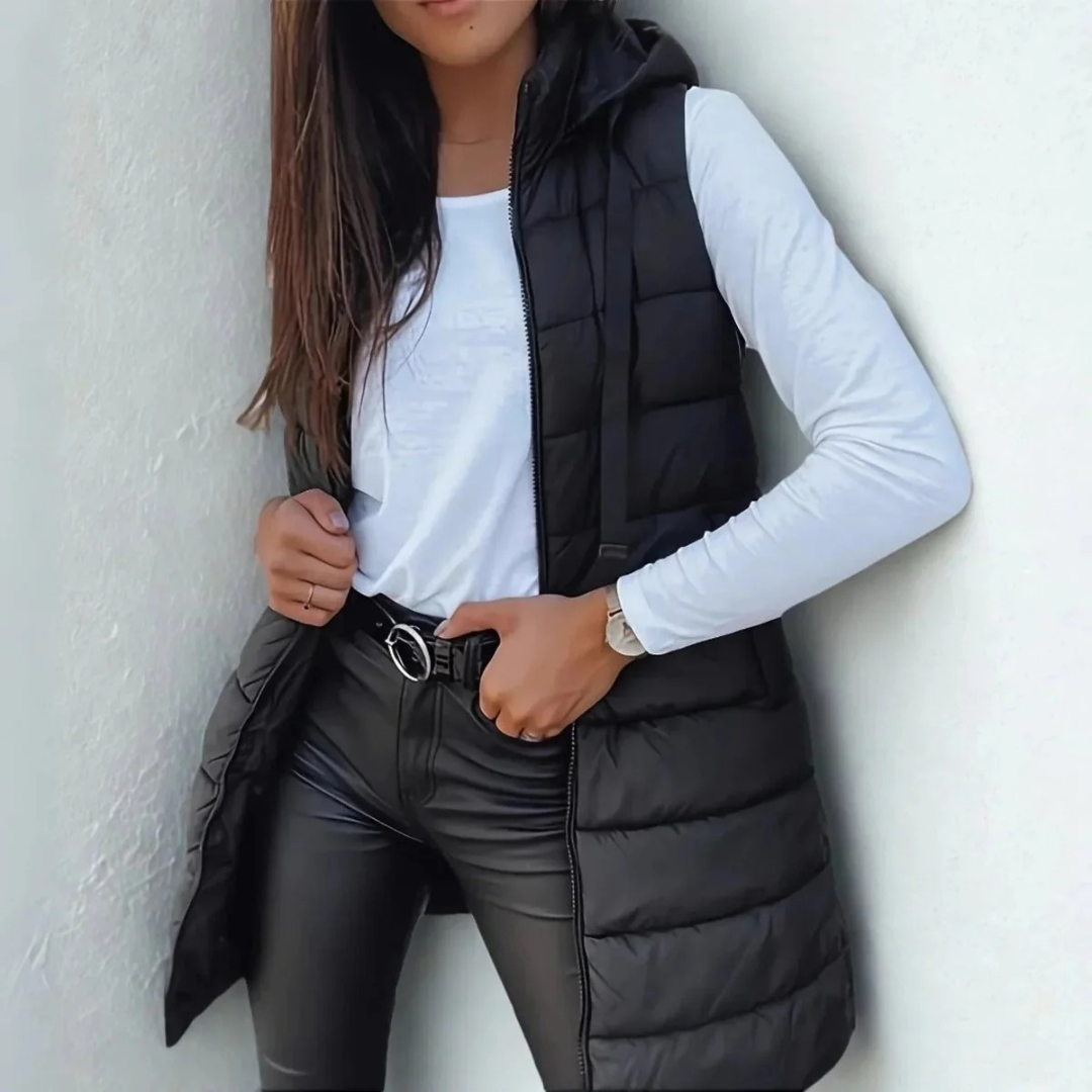 Karina | Elegante Damen Steppweste mit Kapuze als Alternative zur Jacke