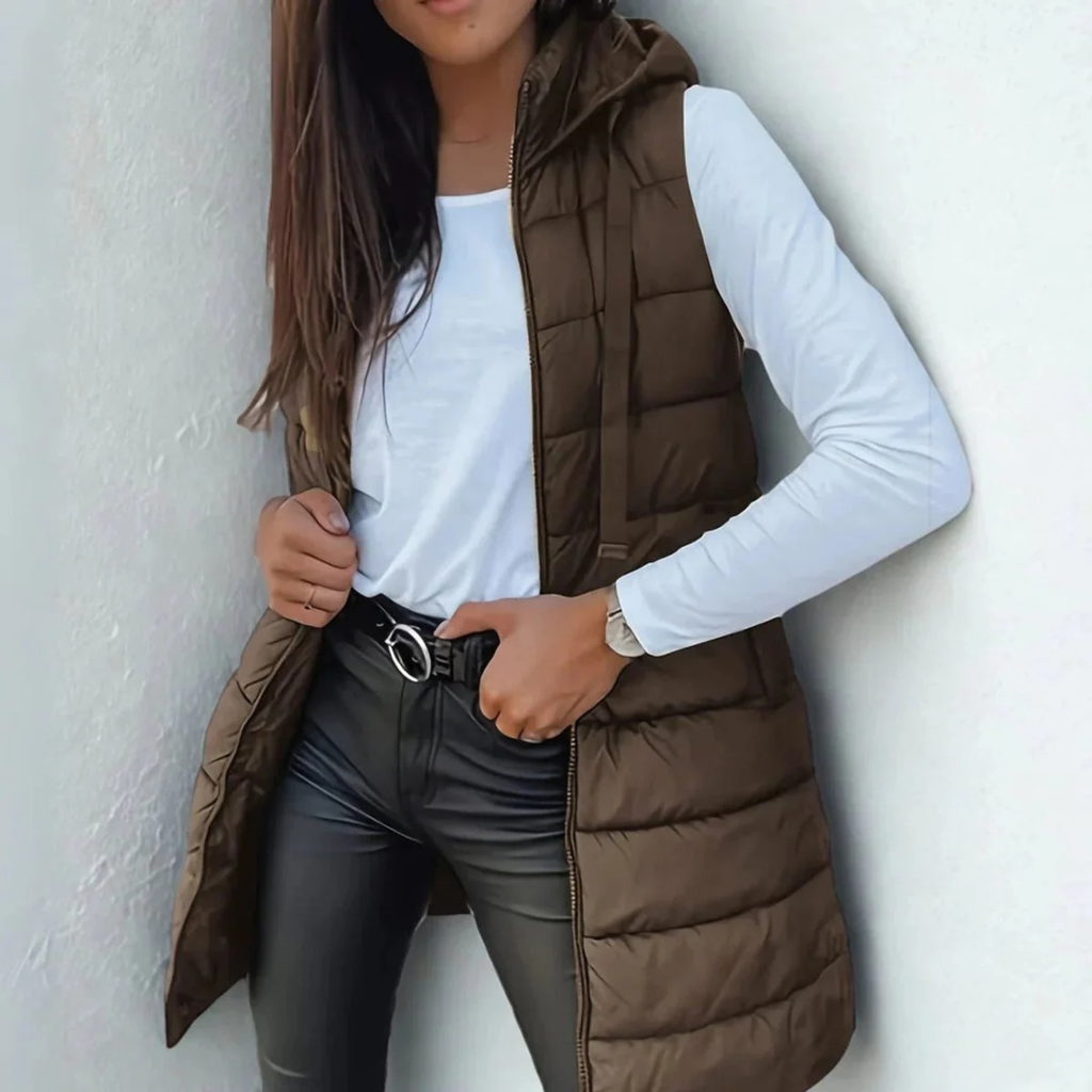 Karina | Elegante Damen Steppweste mit Kapuze als Alternative zur Jacke