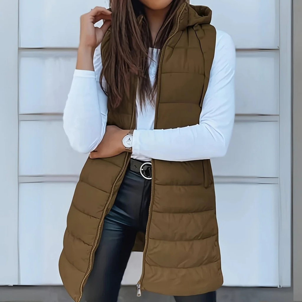 Karina | Elegante Damen Steppweste mit Kapuze als Alternative zur Jacke