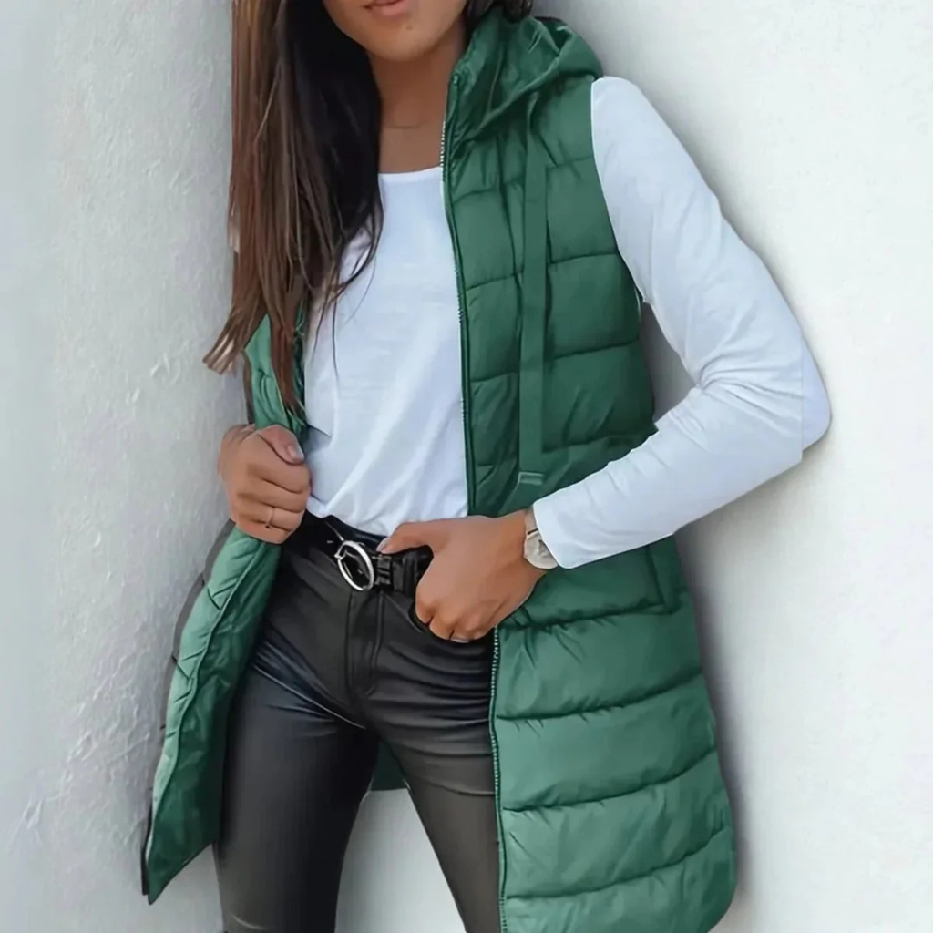 Karina | Elegante Damen Steppweste mit Kapuze als Alternative zur Jacke