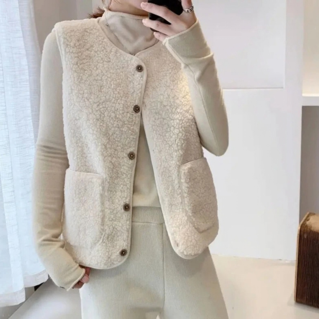 Lamia | Damen Weste aus Teddyfleece mit V Ausschnitt und Taschen