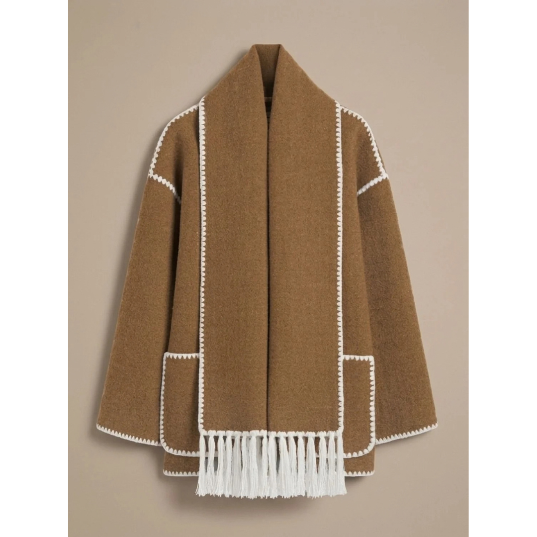 Lieselotte | Damen Wollmantel mit Cape Design und Knöpfen