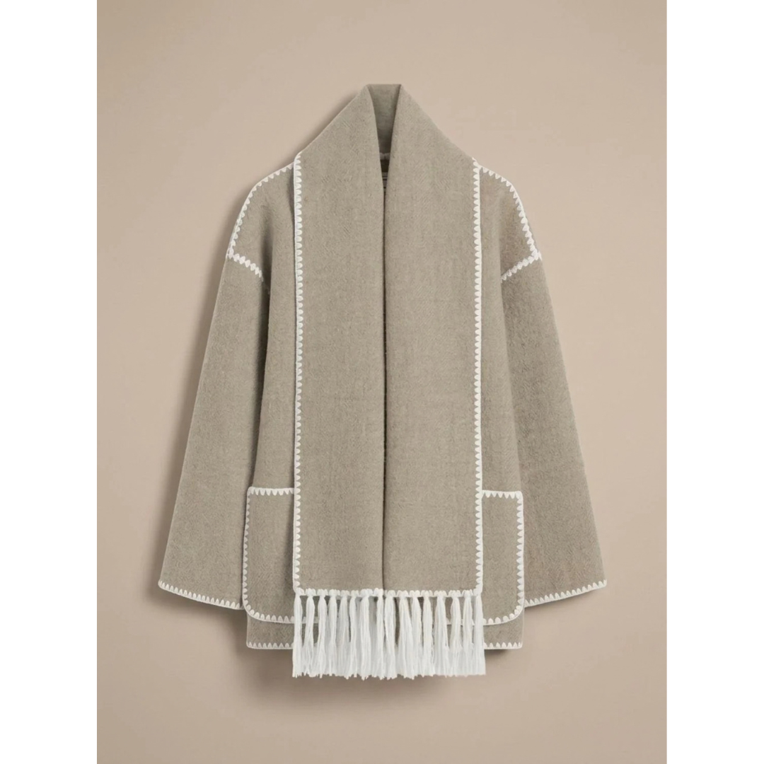 Lieselotte | Damen Wollmantel mit Cape Design und Knöpfen