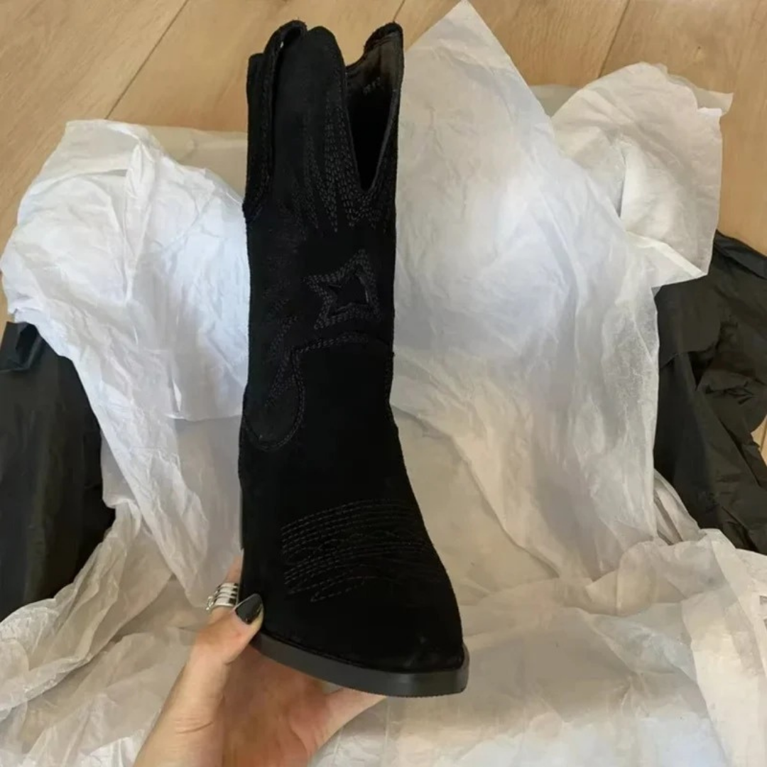 Lorena | Damen Orthopädische Wildleder Stiefel mit Stickerei und Western Design