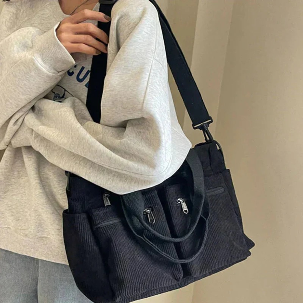 Maila | Damen Schultertasche Aus Cord Mit Reißverschluss