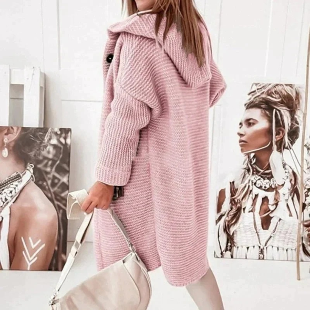 Margot | Damen Strickjacke mit Kapuze mit Grobem Strick und Knöpfen