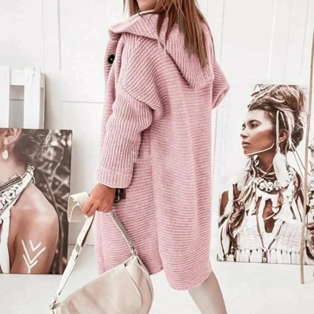 Margot | Damen Strickjacke mit Kapuze mit Grobem Strick und Knöpfen