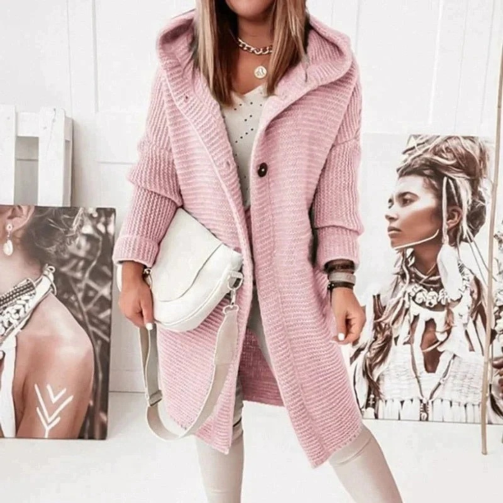 Margot | Damen Strickjacke mit Kapuze mit Grobem Strick und Knöpfen