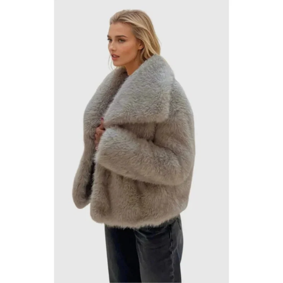 Mila | Damen Warme Winterjacke In Luxus Optik