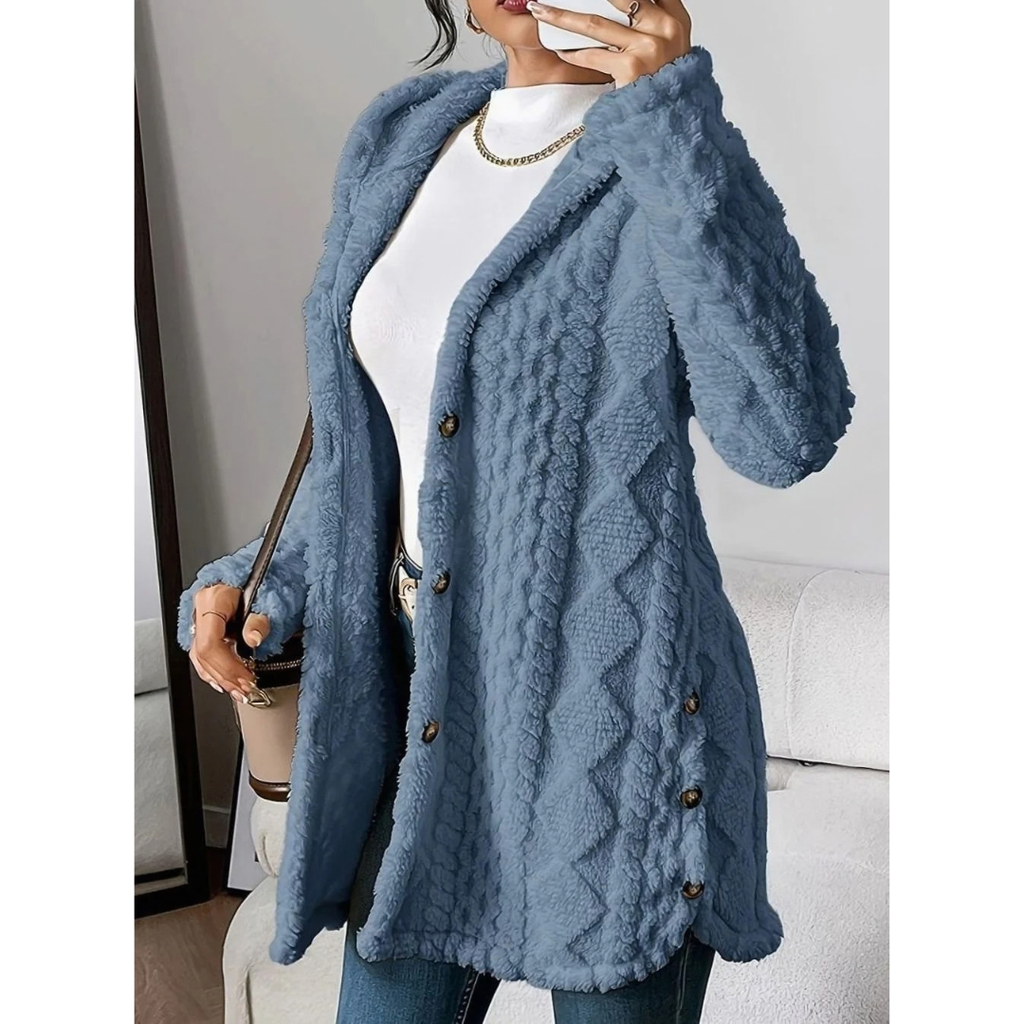 Milana | Damen Strickjacke mit Kapuze, Knöpfen und langem Schnitt