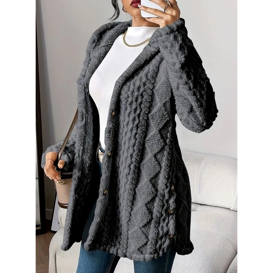 Milana | Damen Strickjacke mit Kapuze, Knöpfen und langem Schnitt