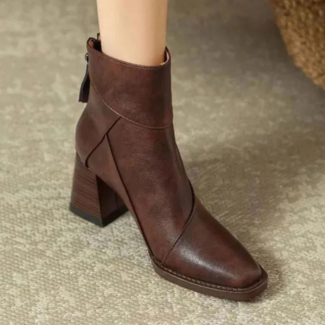 Nelly | Damen Orthopädische Stiefeletten mit Absatz und Details
