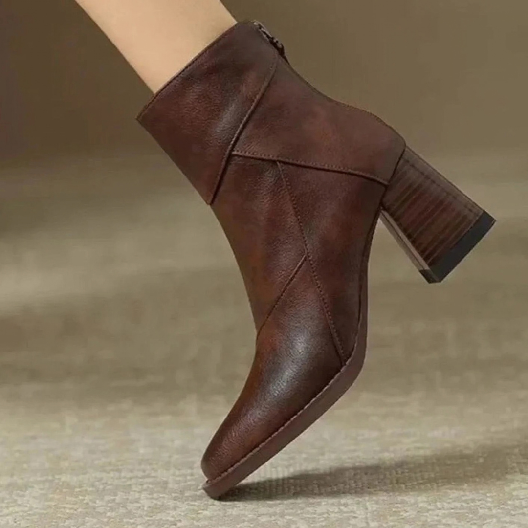 Nelly | Damen Orthopädische Stiefeletten mit Absatz und Details