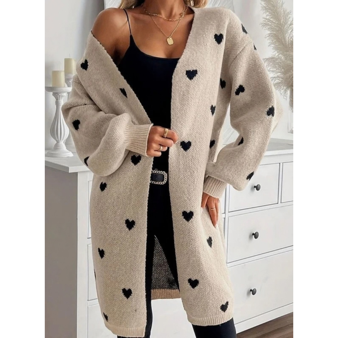 Ophelia | Damen Beige Strickjacke mit Herz Design und offener Front