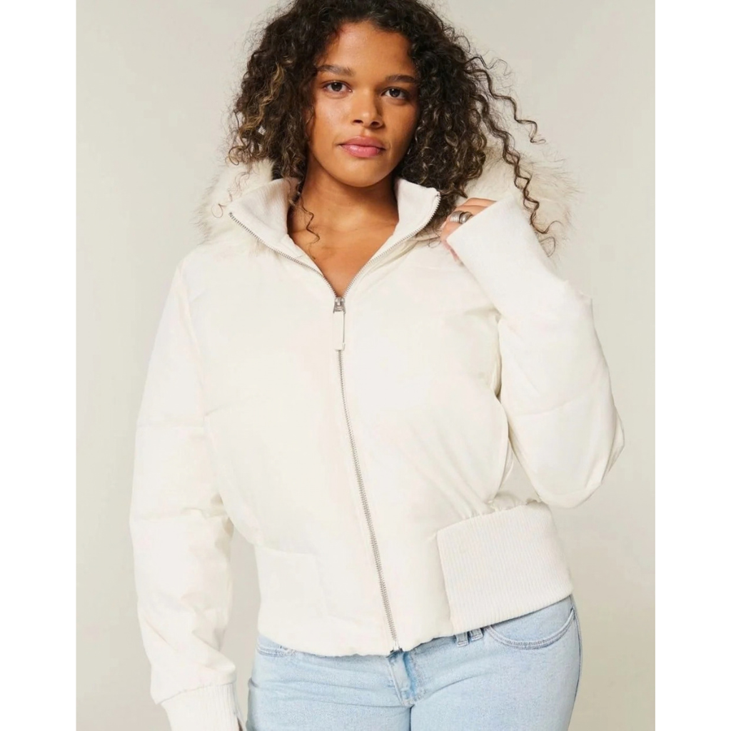 Regina | Damen Kurze Puffer Winterjacke mit Fell und Kapuze