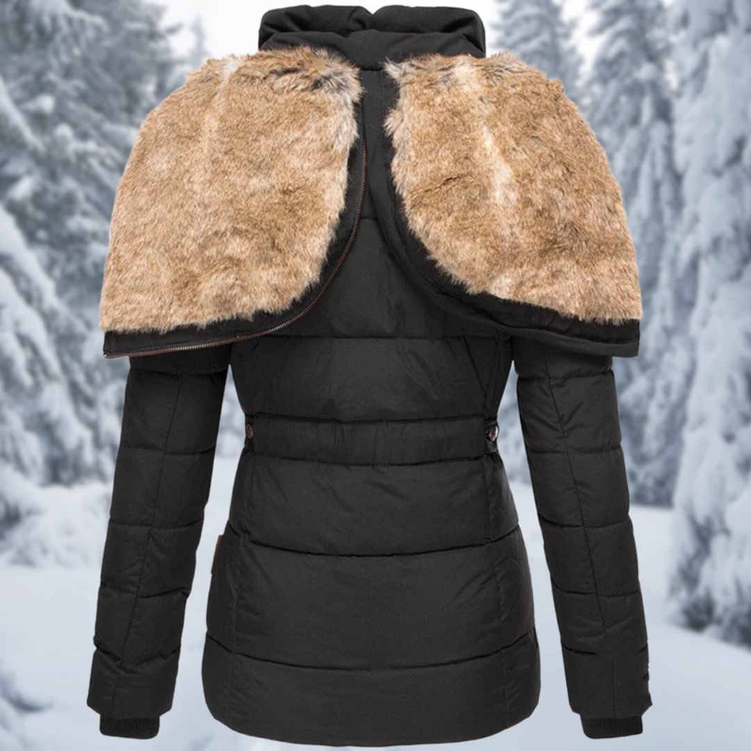 Renate | Damen Winterjacke mit Kapuze und Reißverschluss