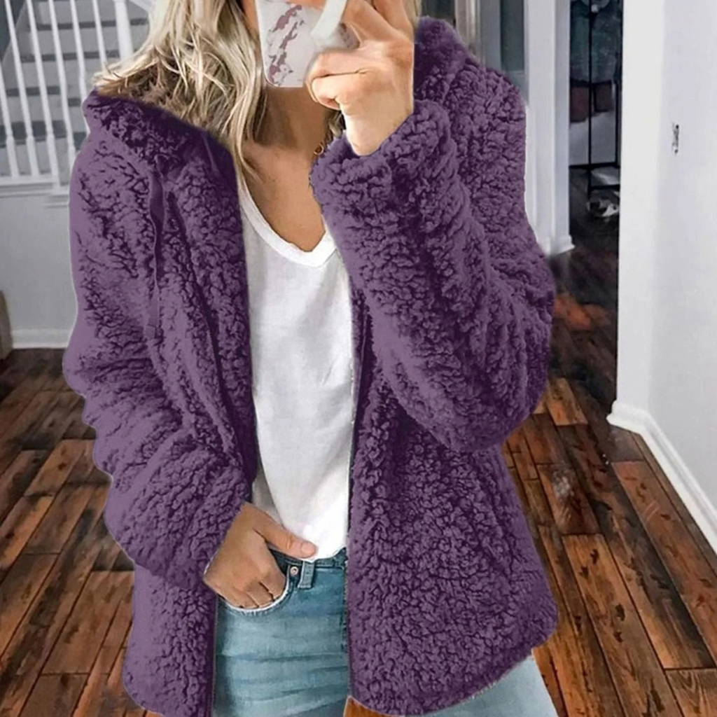 Rosalie | Damen Teddy Winterjacke mit Kapuze, Reißverschluss und Taschen im Oversize Stil
