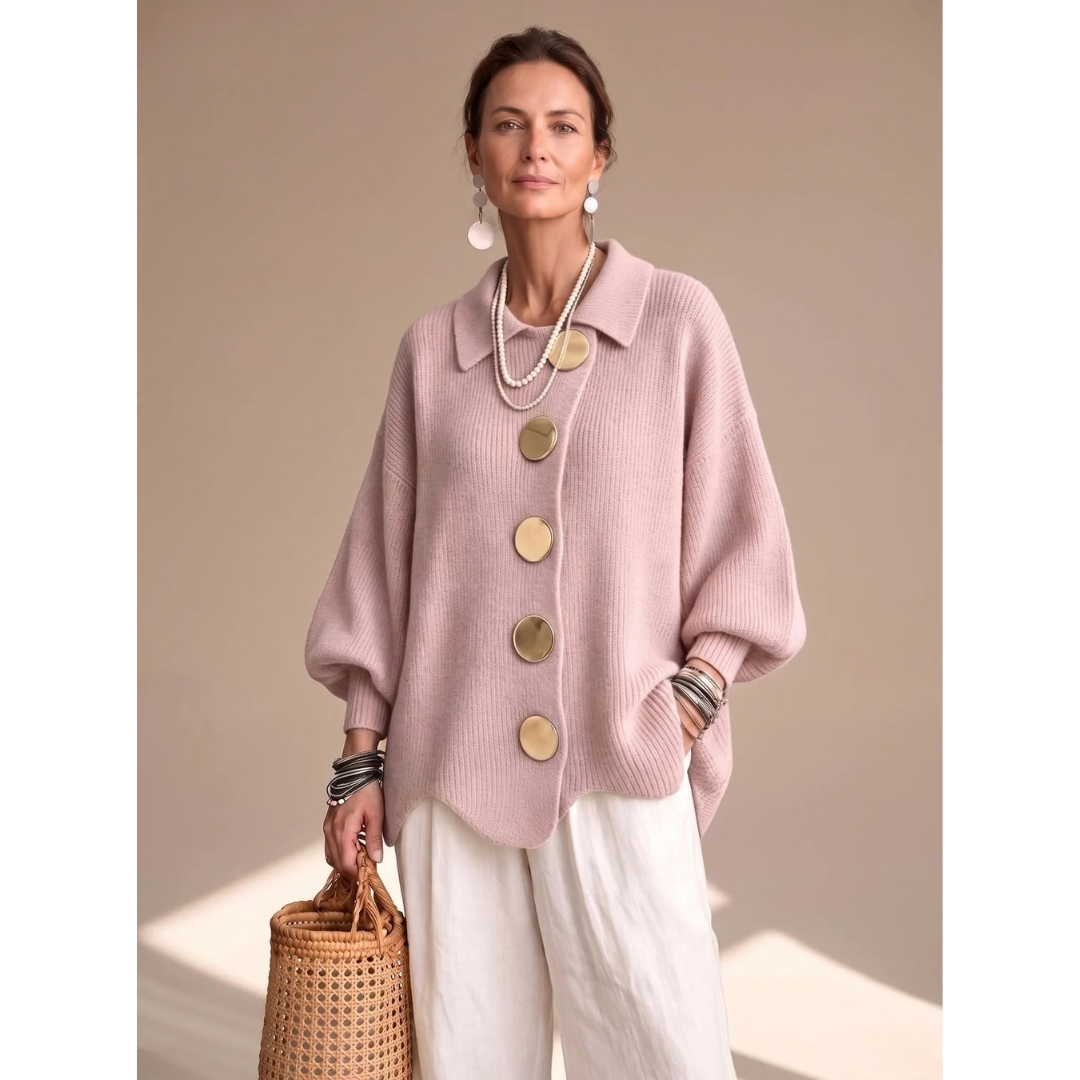 Roswitha | Damen Oversized Strickjacke mit goldenen Knöpfen