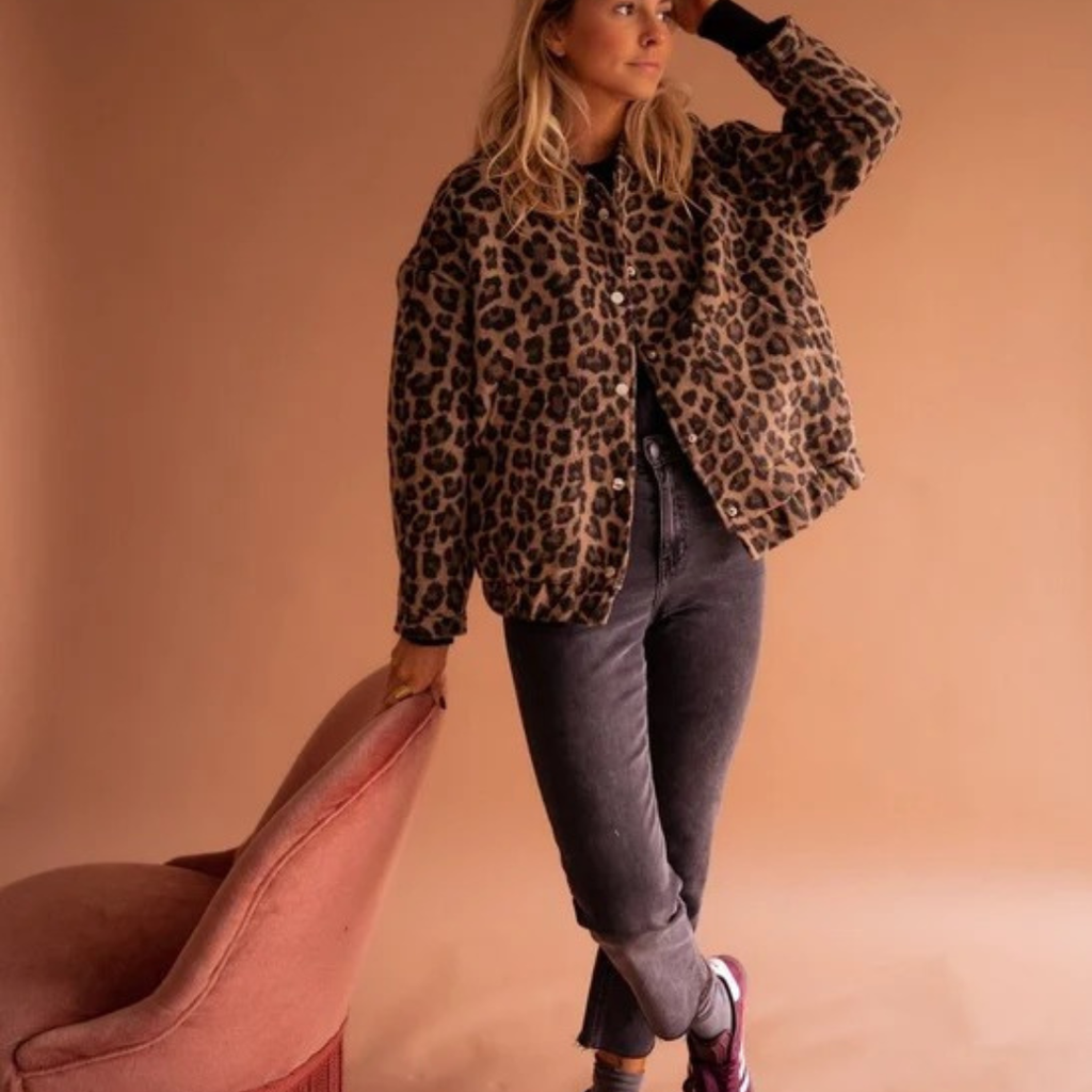 Sabrina | Damen Braune Steppjacke mit Leo Muster