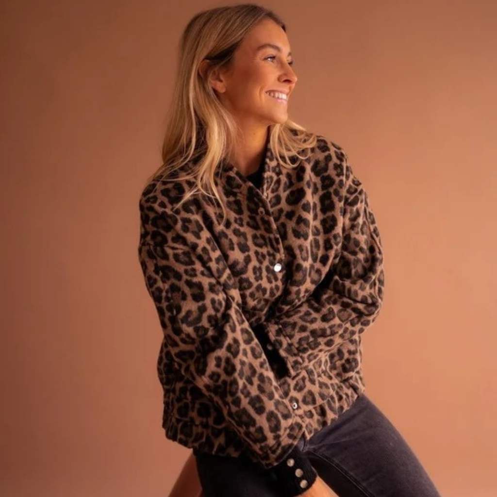 Sabrina | Damen Braune Steppjacke mit Leo Muster