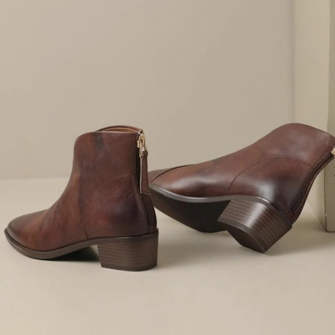 Safiya | Damen Orthopädische Stiefeletten mit Reißverschluss und spitzer Form