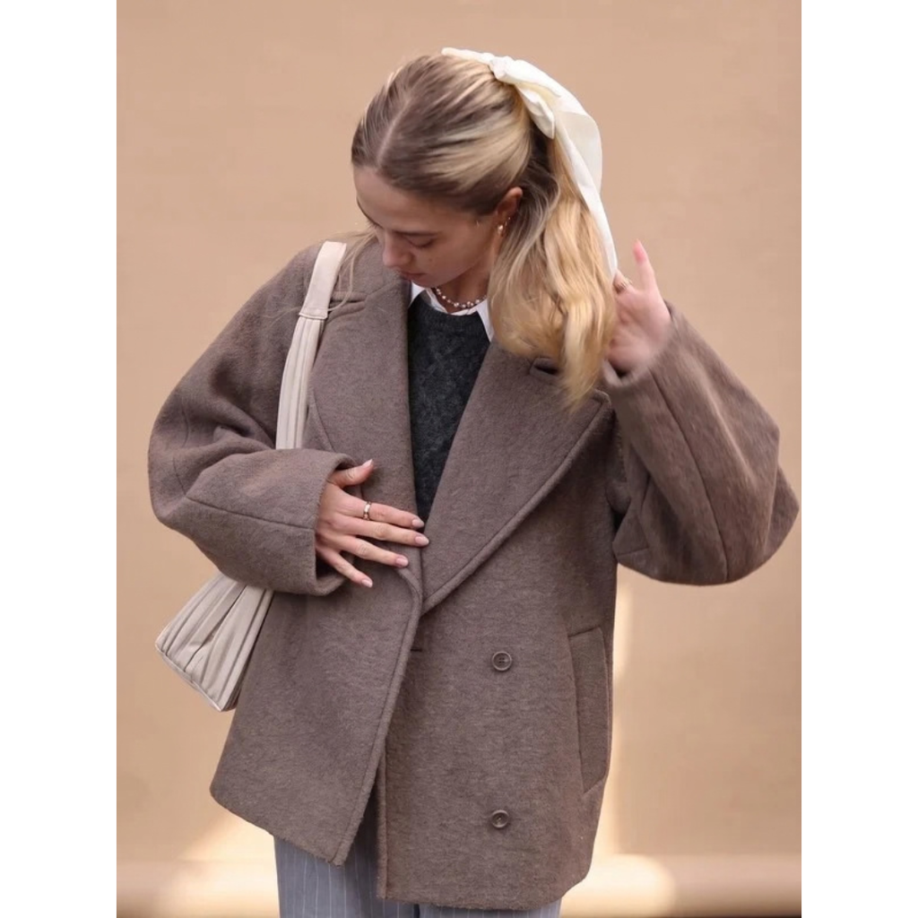Sigrid | Damen Wollmantel in Grau mit Revers und Oversize Design