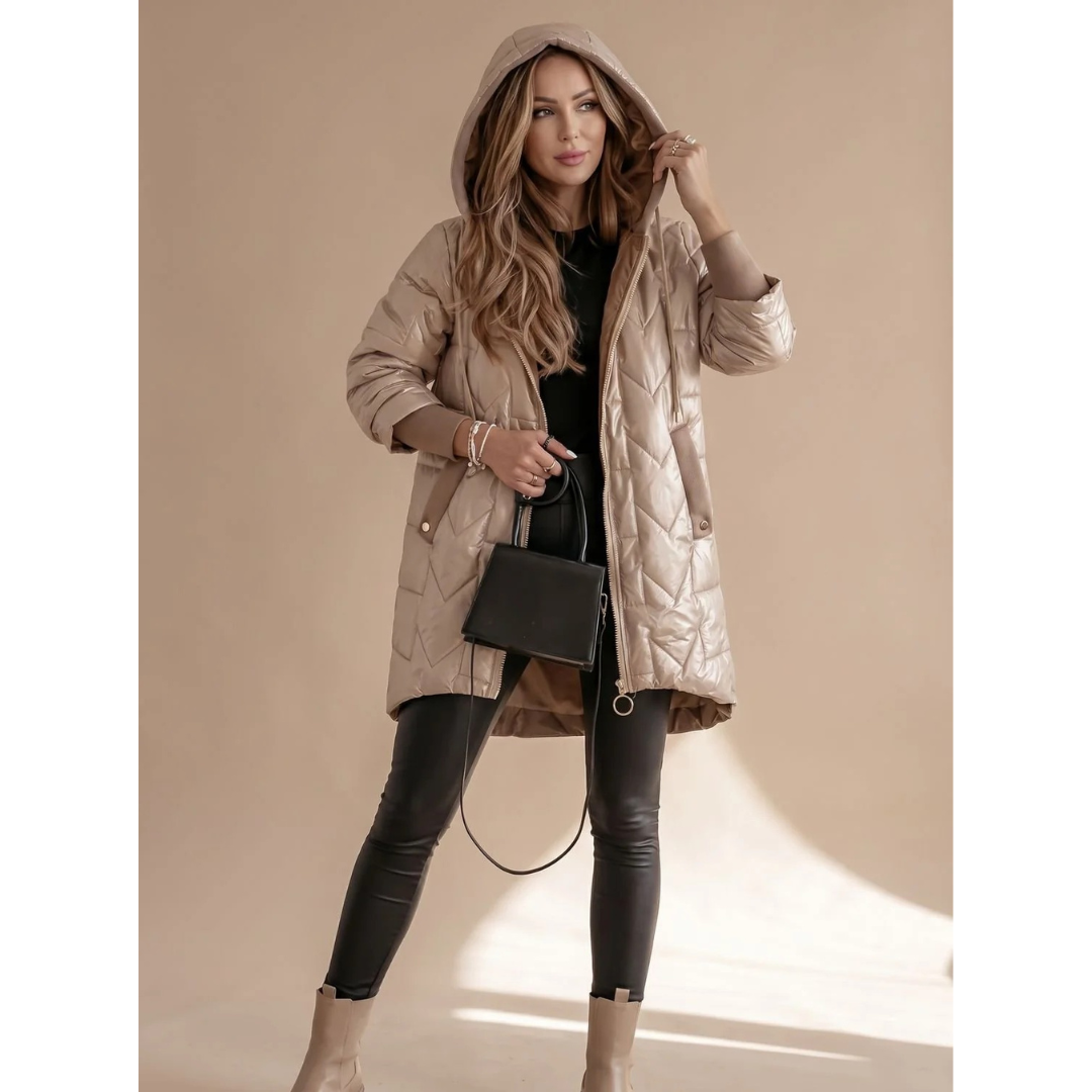 Solea | Winterjacke Damen mit Kapuze und Taschen an den Seiten