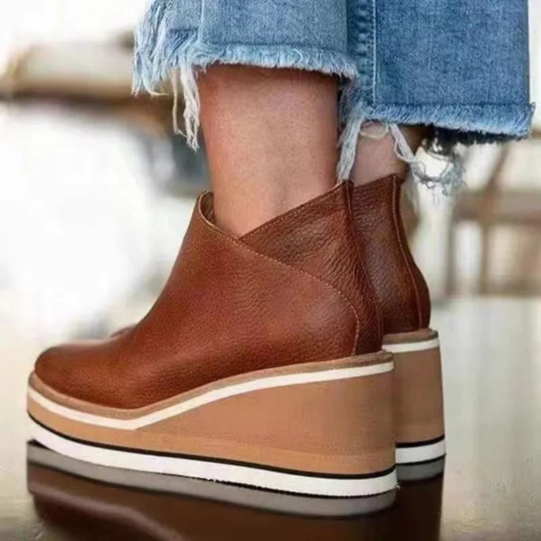 Soraya | Damen Orthopädische Stiefeletten mit Keilabsatz, Plateau und Reißverschluss